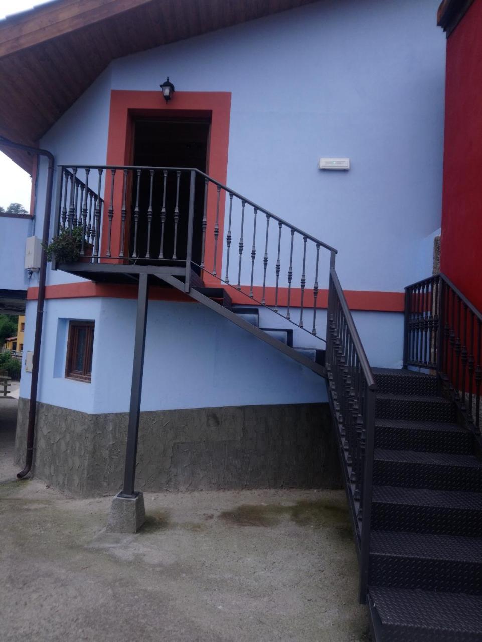 La Besnada Nieda Exterior photo