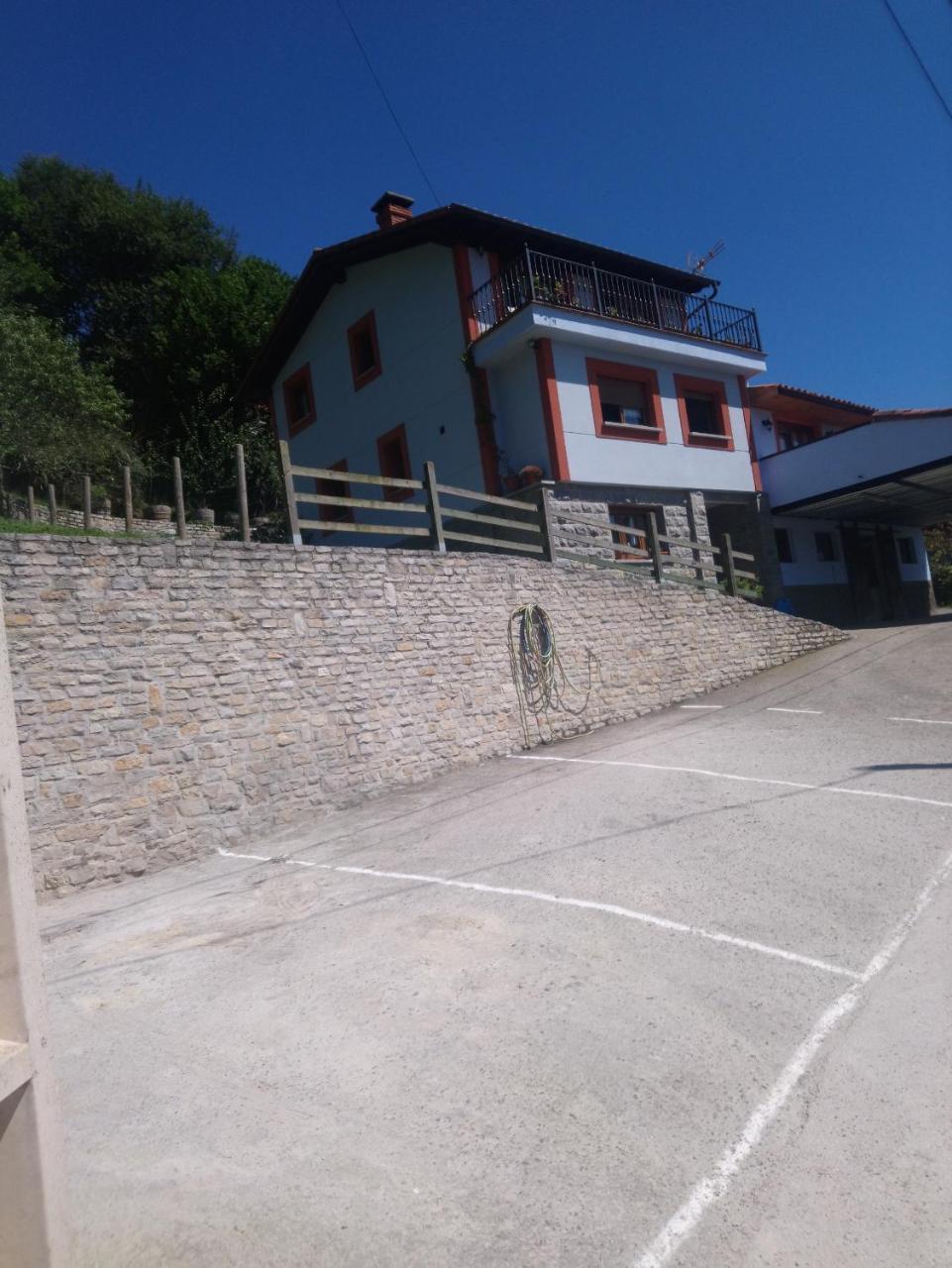 La Besnada Nieda Exterior photo